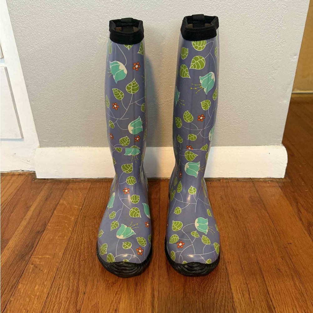 Ranger rubber rain boots!